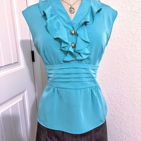 Gianni Binni Sleeveless Ruffled Pleated Business Professional Blouse Size M - Picture 11 of 11
